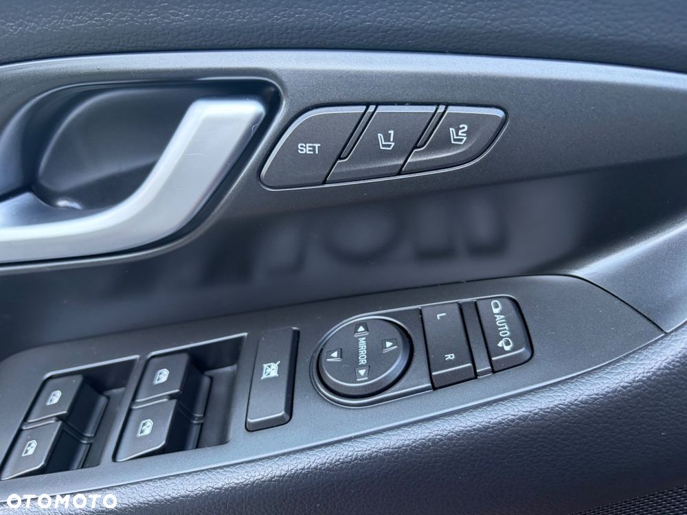 Hyundai i30 1.5 T-GDI 48V-Hybrid DCT EDITION 30+ - 17