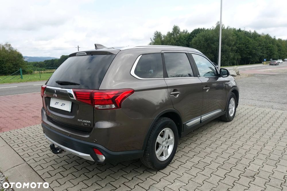Mitsubishi Outlander 2.2 DI-D 4WD Intense - 5