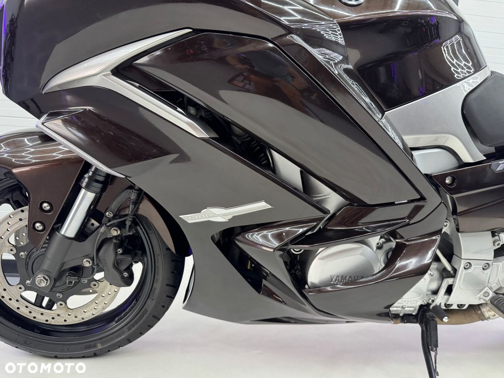 Yamaha FJR - 37