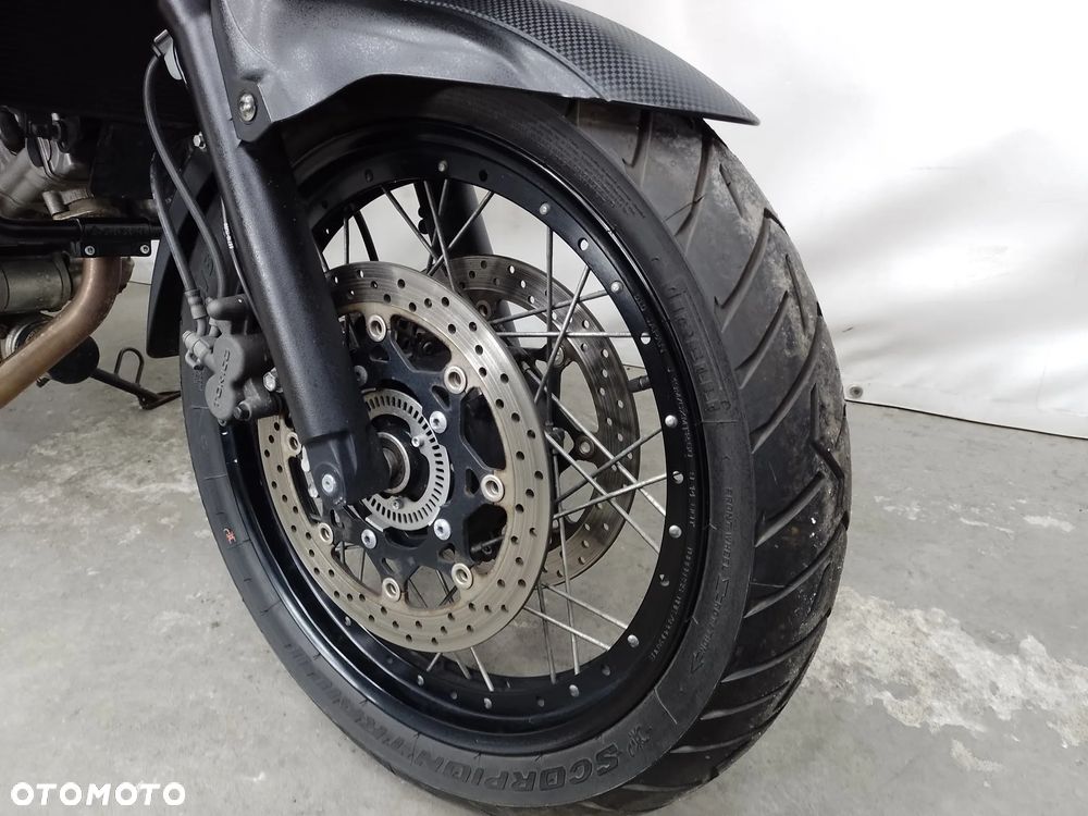 Suzuki V-STROM - 5
