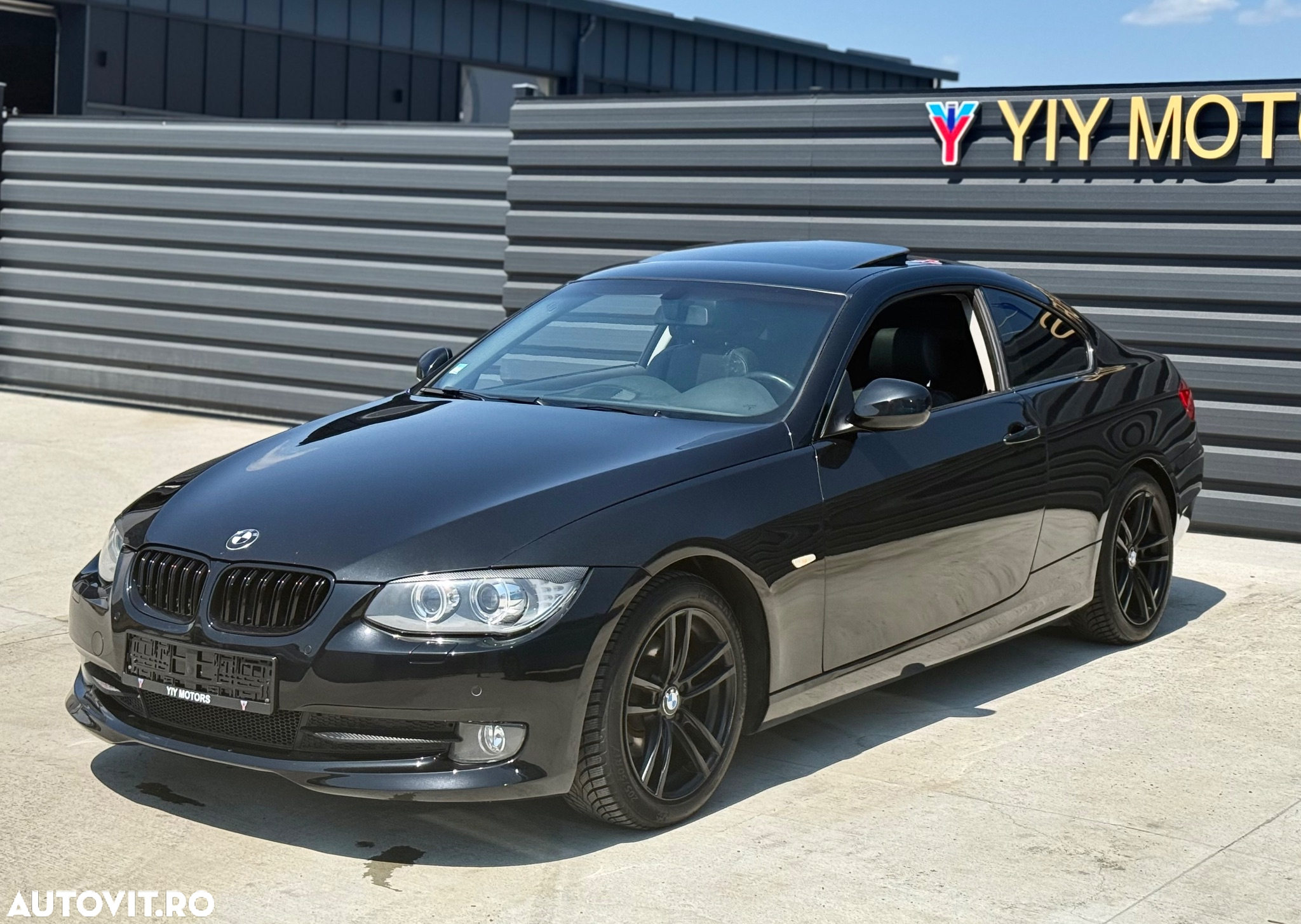 BMW Seria 3 320i Aut. - 4