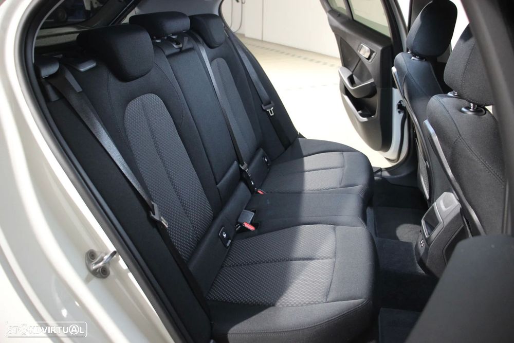 BMW 116 i Aut. - 13
