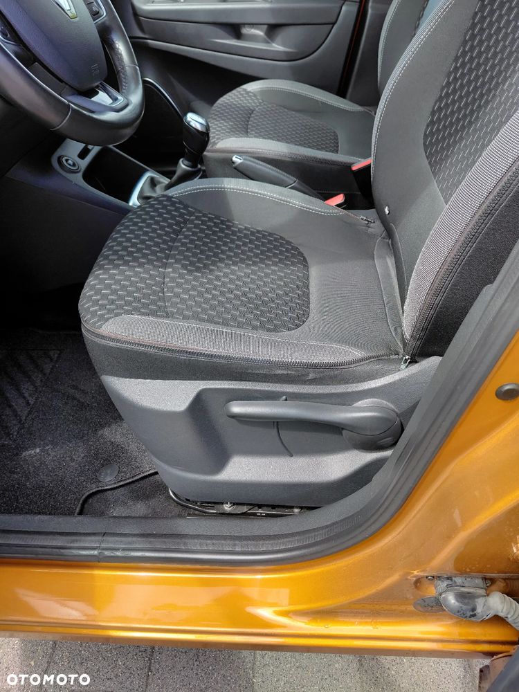 Renault Captur 0.9 Energy TCe Intens - 11