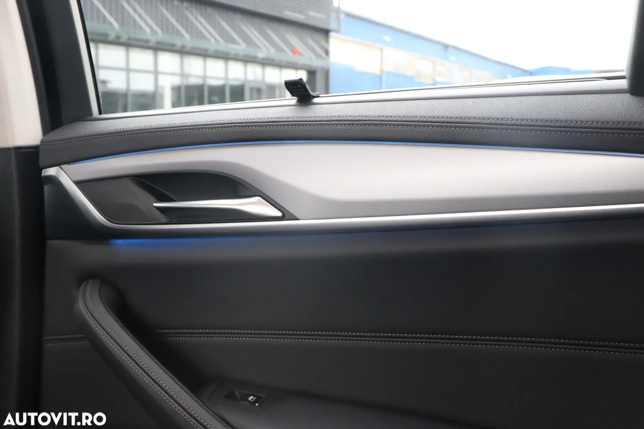 BMW Seria 5 530e xDrive Touring Aut. Luxury Line - 32