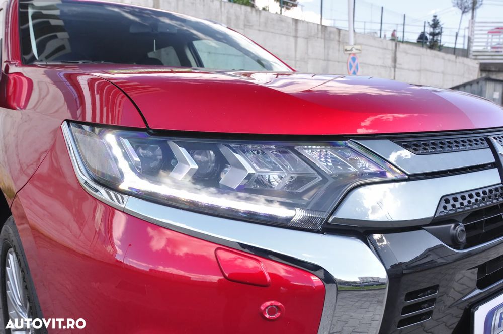 Mitsubishi Outlander 2.4 4WD CVT Intense - 8