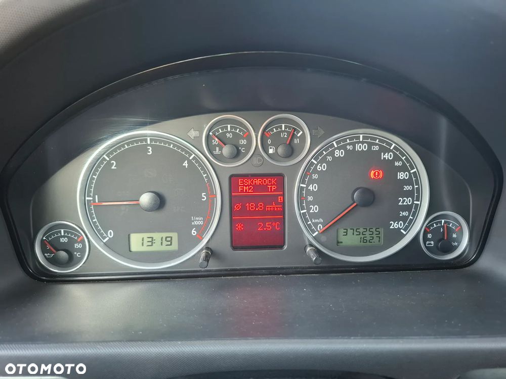 Volkswagen Sharan 2.0 TDI Comfortline - 2