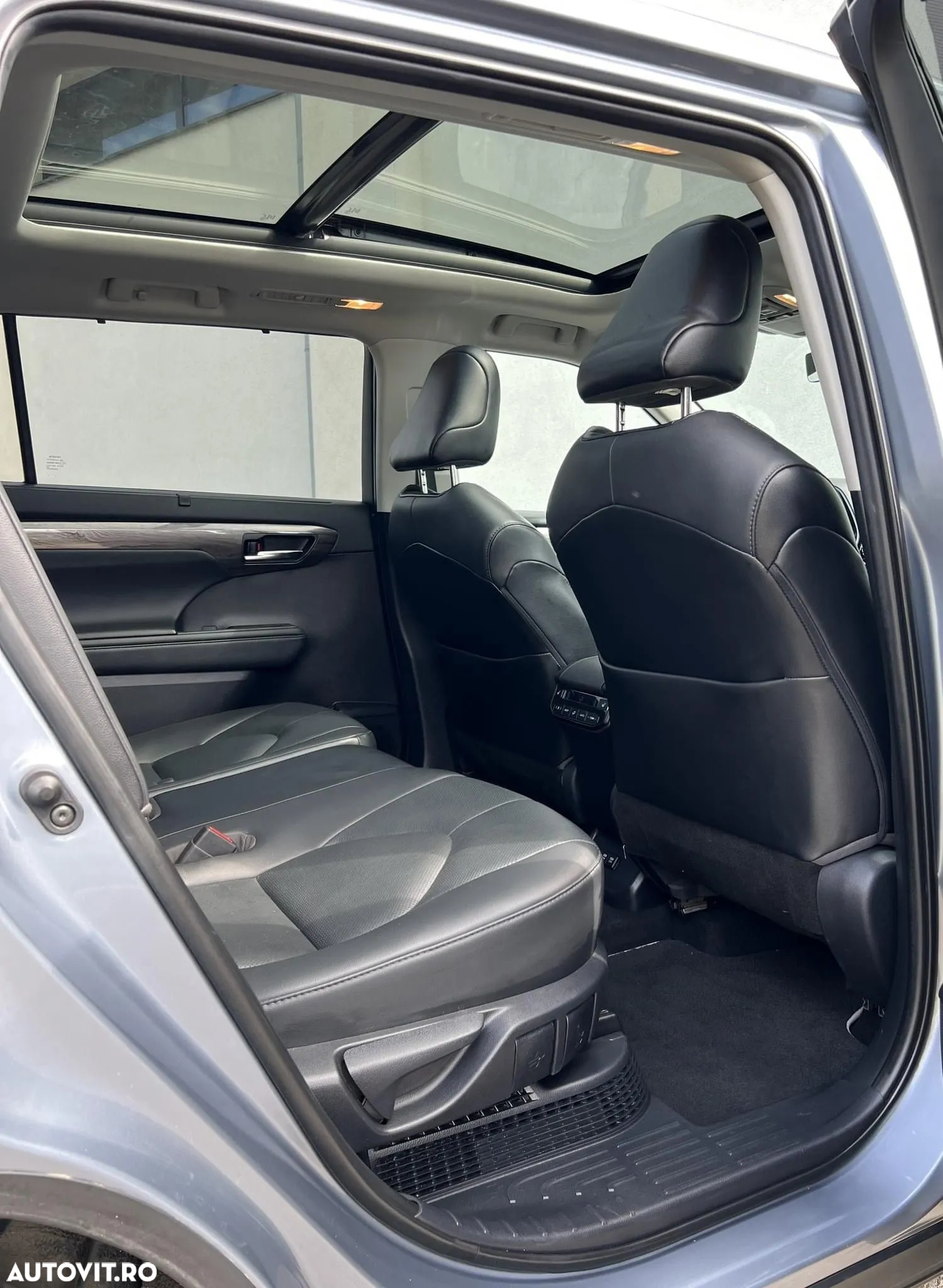 Toyota Highlander 2.5 L Hybrid Dynamic Force 248CP Dynamic Pearly - 12