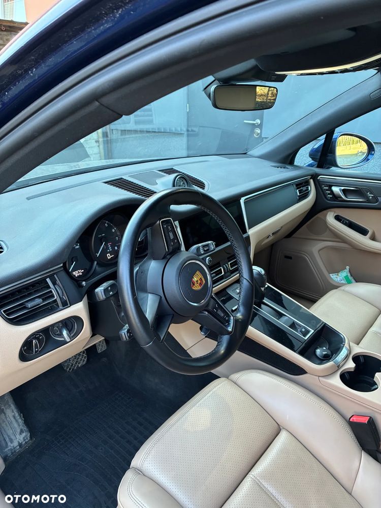 Porsche Macan Standard - 2