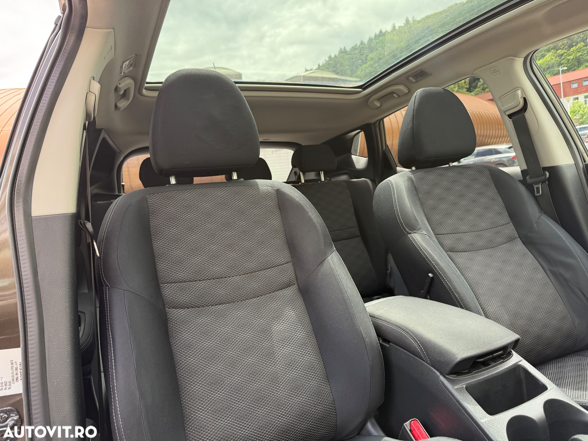 Nissan Qashqai 1.5 DCI N-Connecta - 11