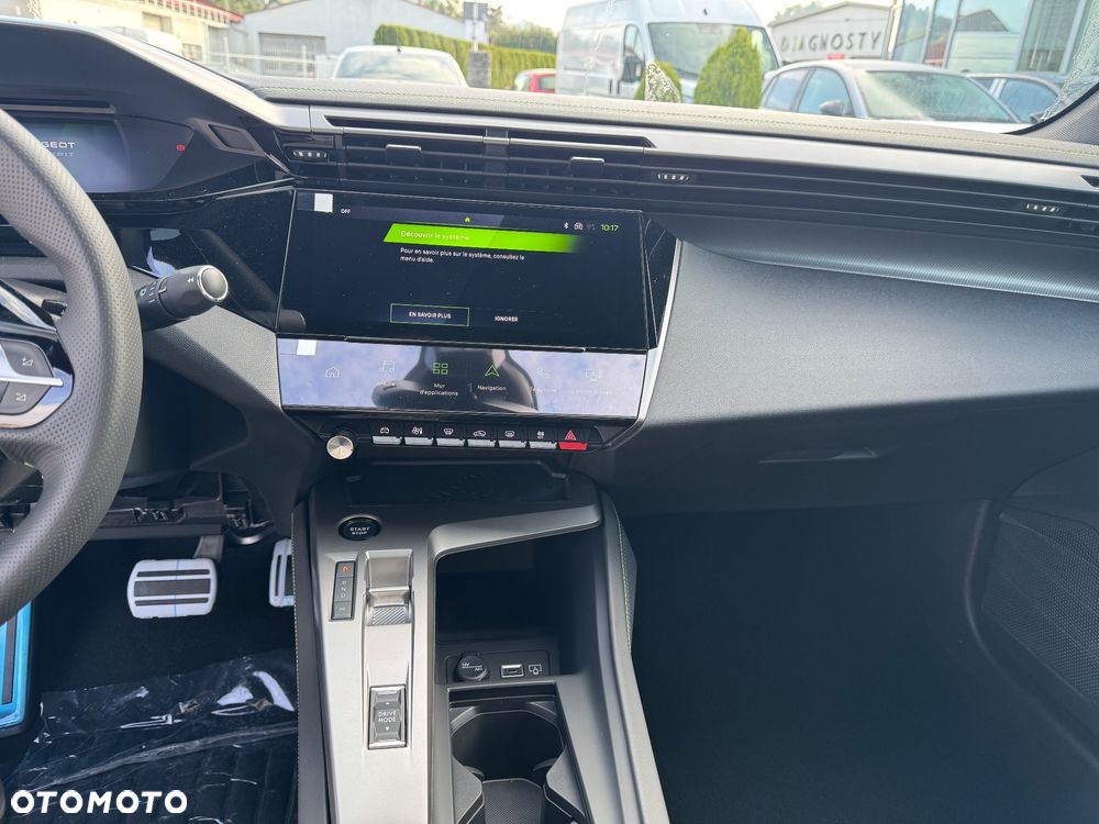 Peugeot 408 HYBRID 145 e-DSC6 GT Exclusive - 12