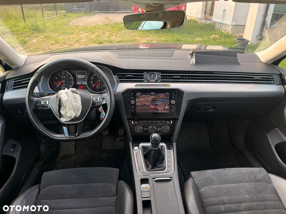 Volkswagen Passat 1.8 TSI BMT Highline - 9