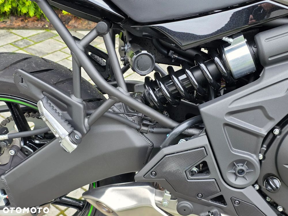 Kawasaki Versys 650 - 11