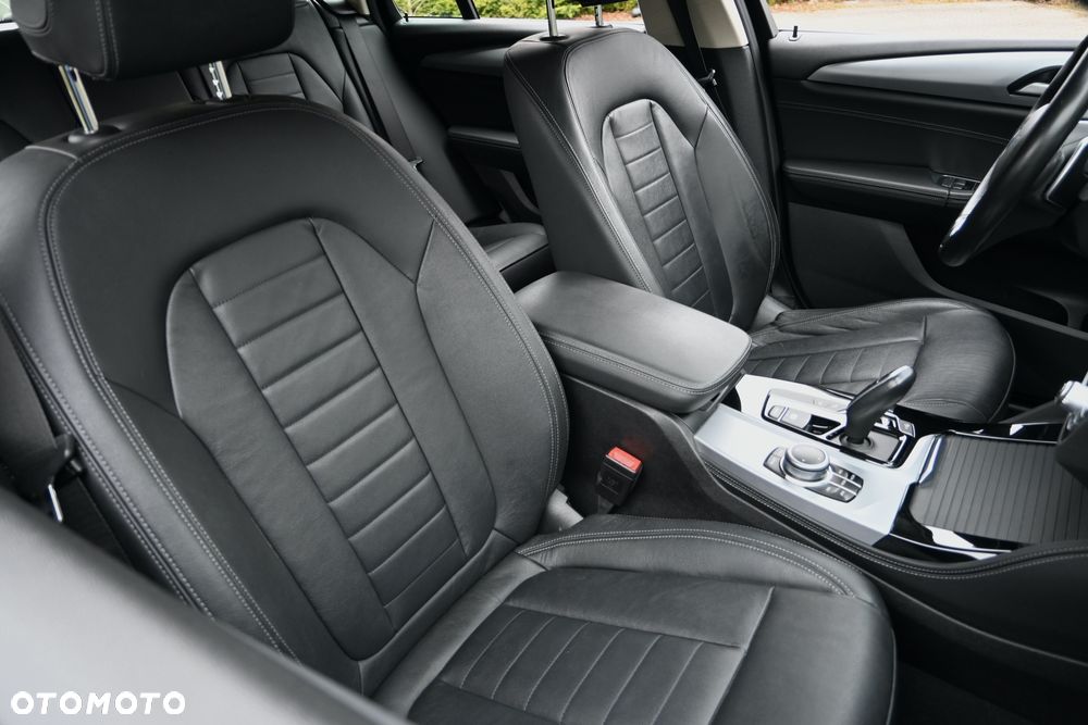 BMW X4 xDrive20d Business Edition sport - 26