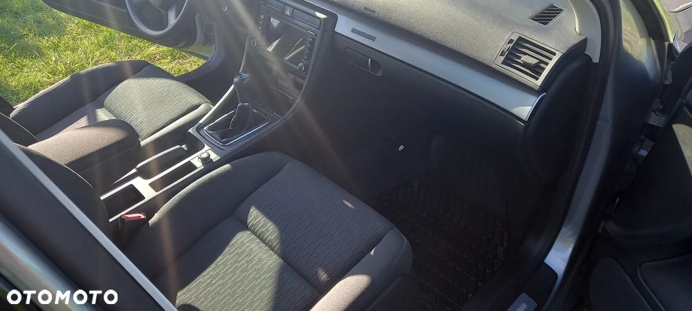 Audi A4 Avant 1.8T Quattro - 8