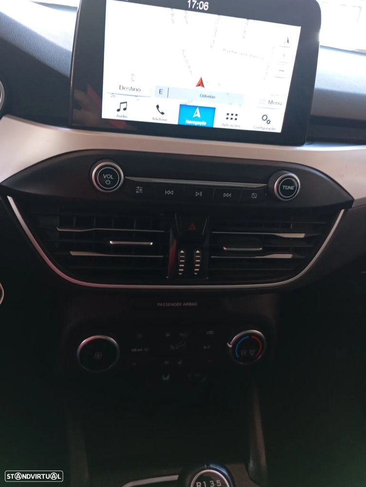 Ford Focus 1.5 TDCi ECOBlue Titanium - 9