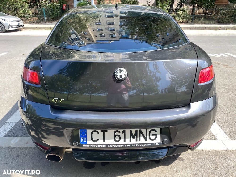 Alfa Romeo GT - 33