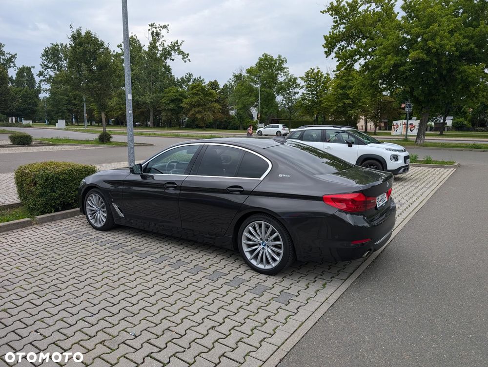 BMW Seria 5 530e iPerformance Luxury Line - 12