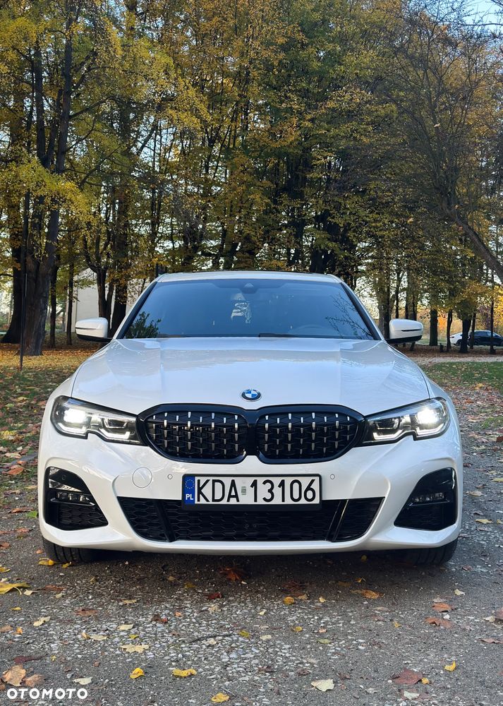 BMW Seria 3 330i xDrive M Sport - 23