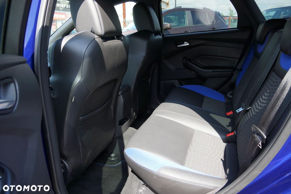 Ford Focus ST - 29