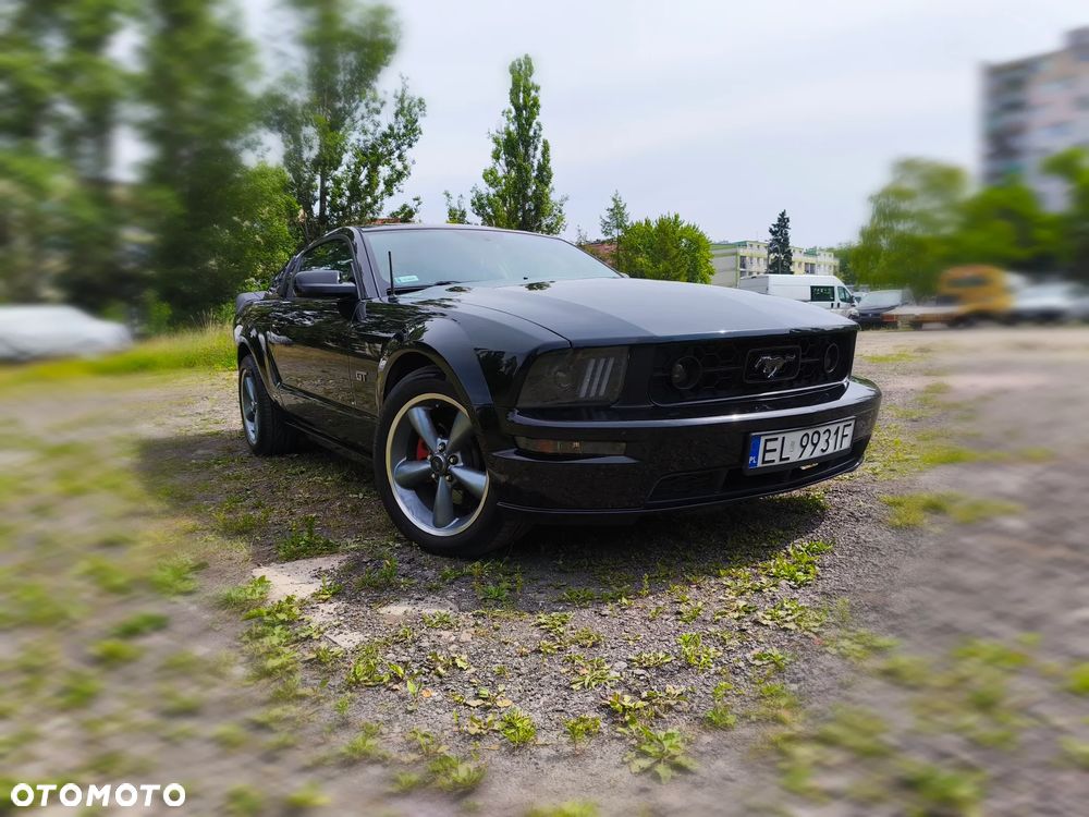 Ford Mustang - 2