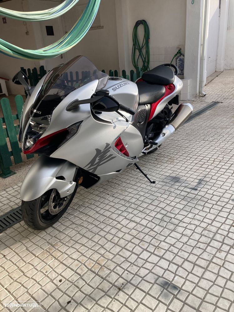 Suzuki Hayabusa Gen 3 - 1