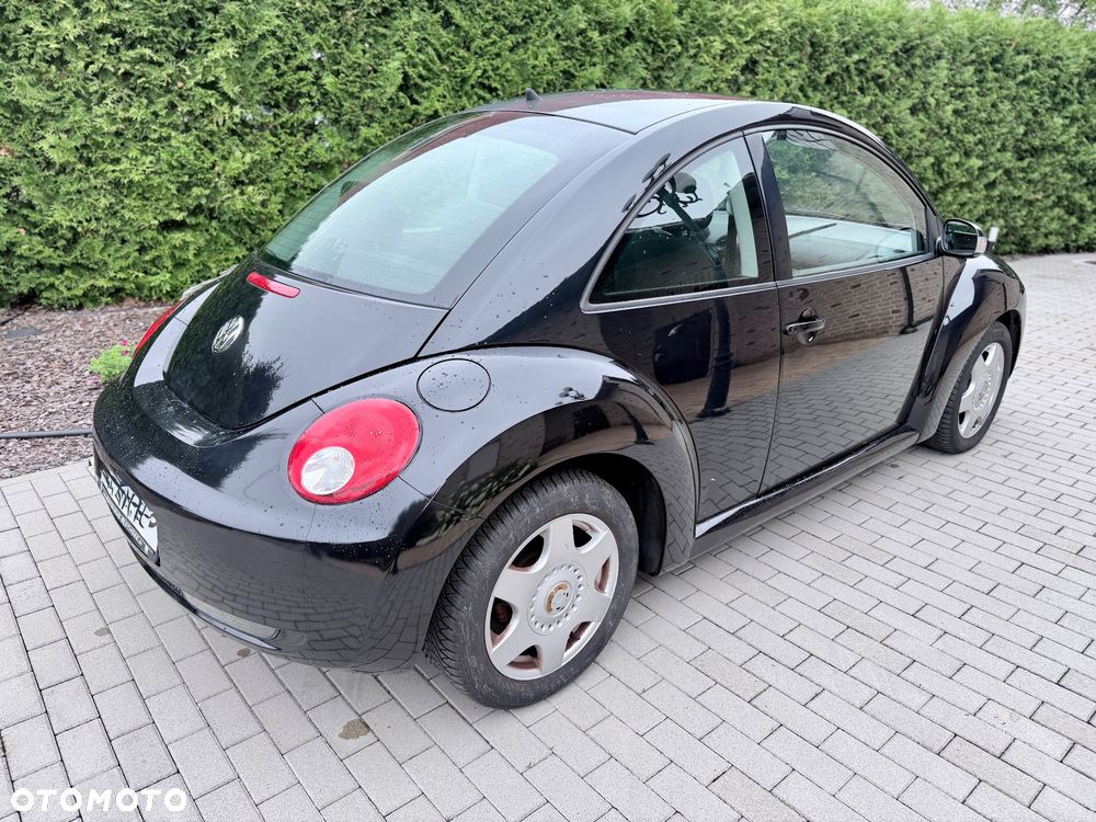 Volkswagen New Beetle - 3