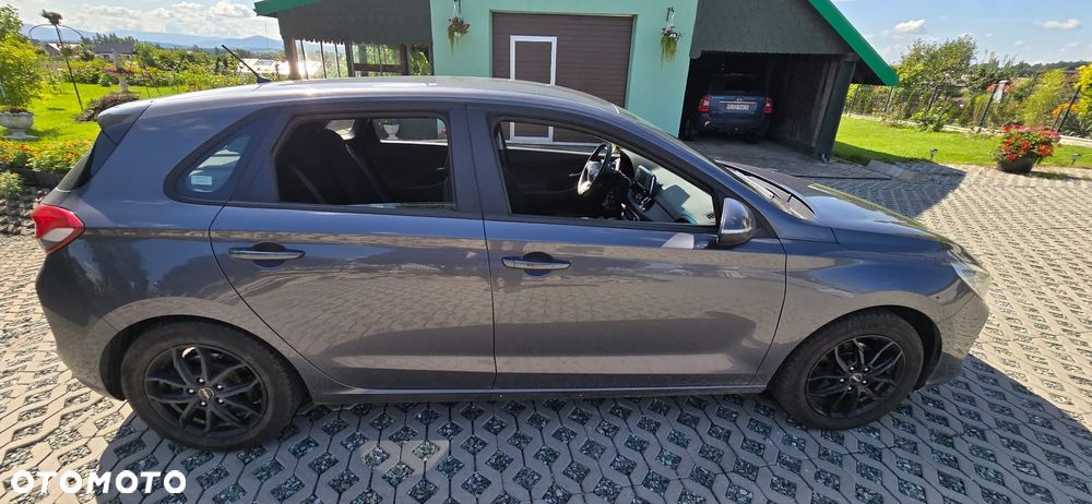 Hyundai i30 1.4 Classic + - 4