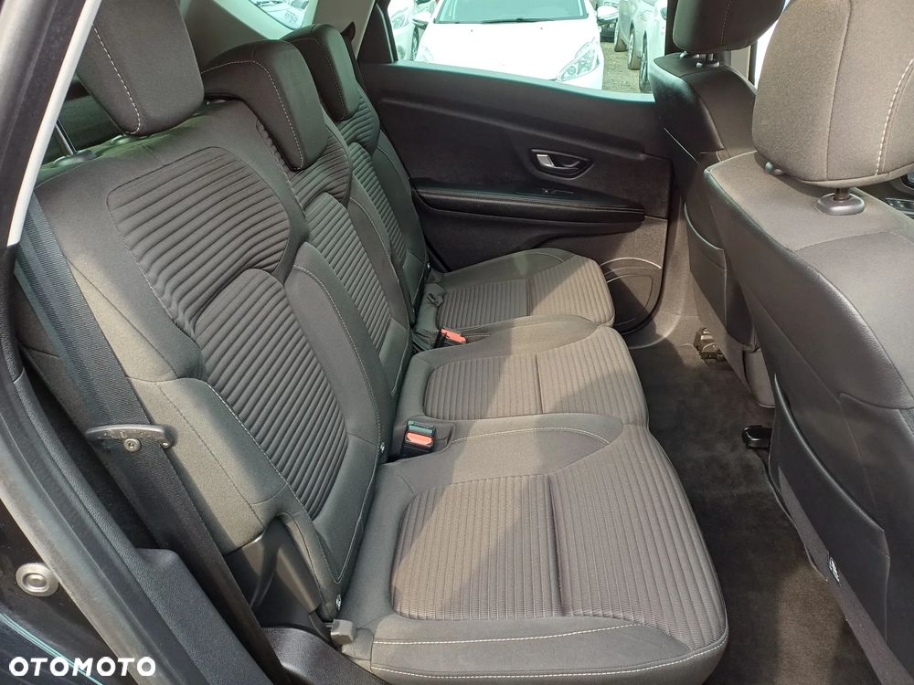 Renault Scenic - 13
