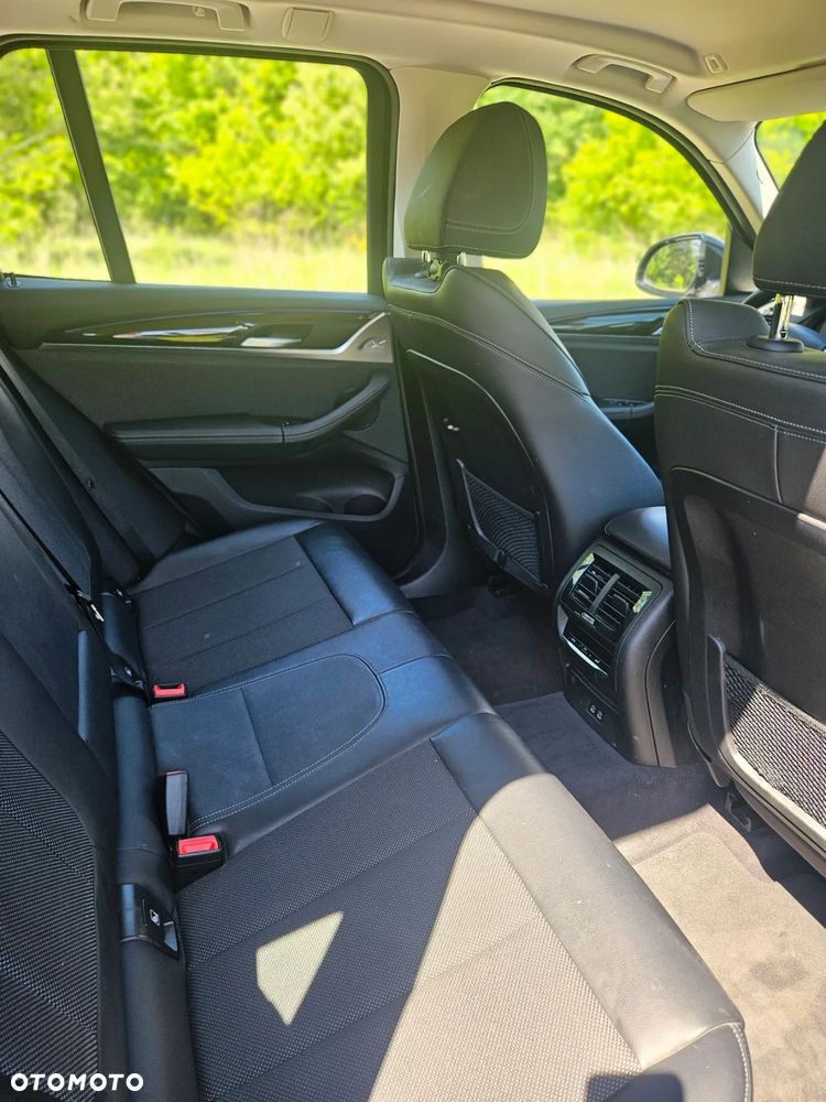 BMW X3 xDrive20i GPF Business Edition - 19