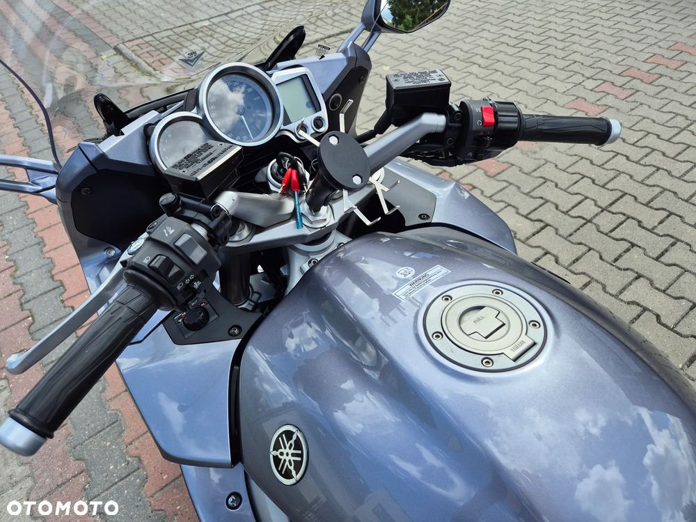 Yamaha FJR - 9