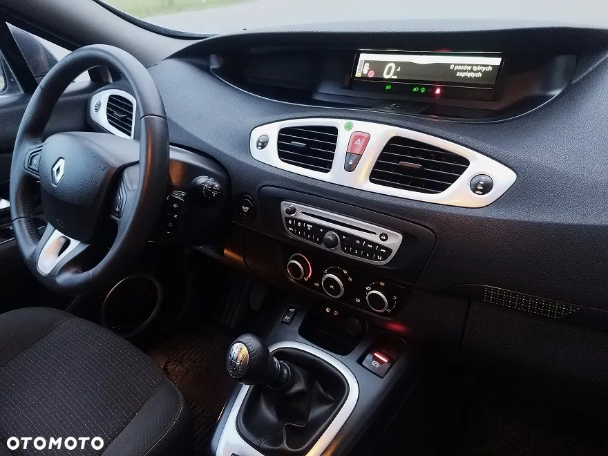Renault Scenic 1.5 dCi Avantage - 17