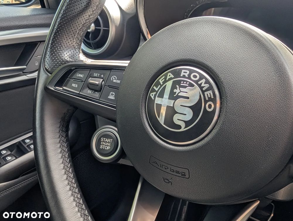 Alfa Romeo Tonale 1.5 T4 GSE mHEV TI DCT - 26