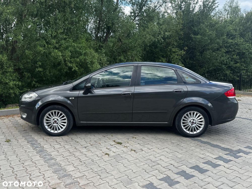 Fiat Linea 1.4 8V Active - 11