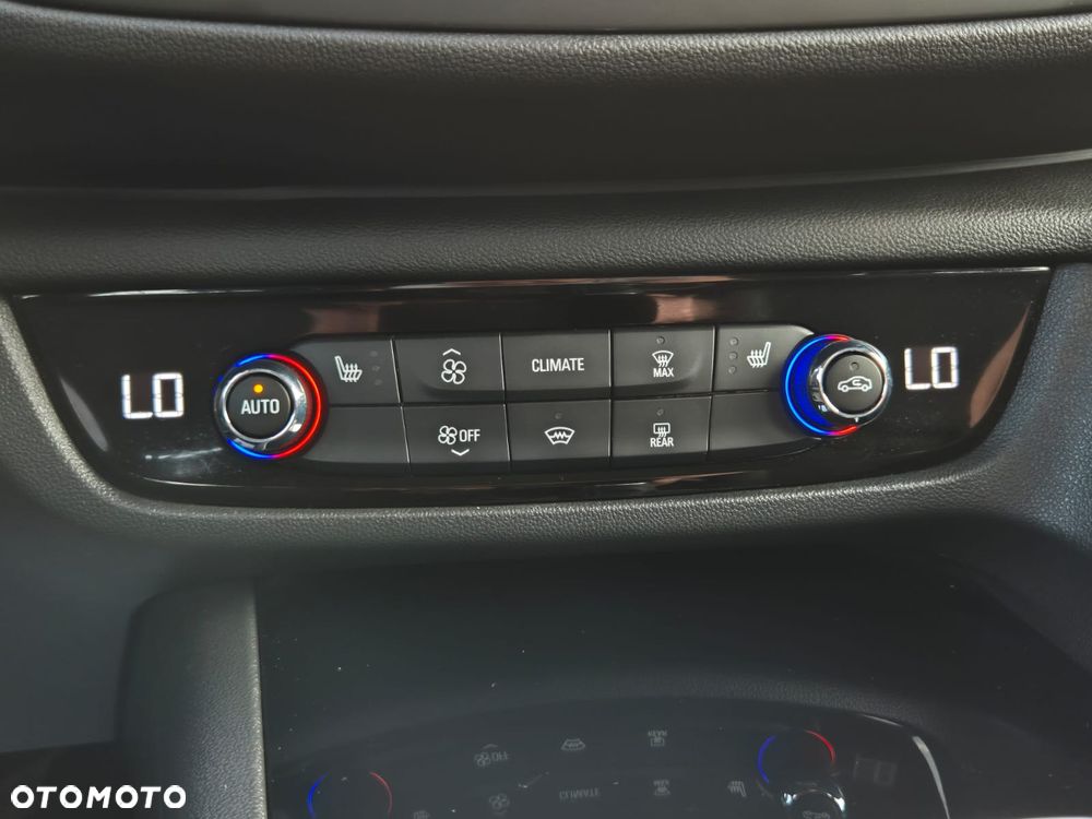 Opel Insignia 1.5 T Innovation S&S - 29