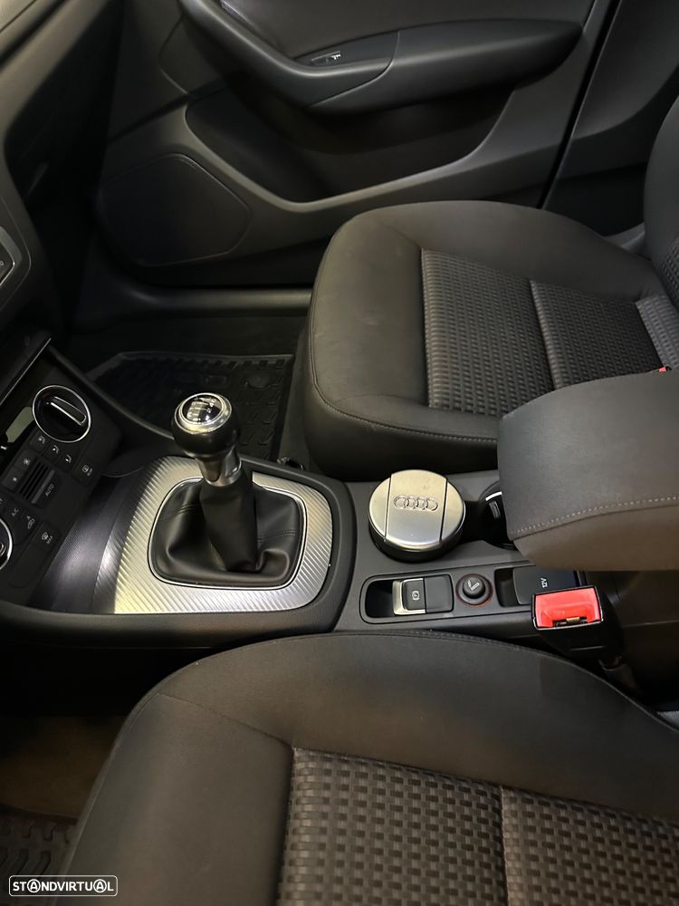 Audi Q3 2.0 TDI Design - 13
