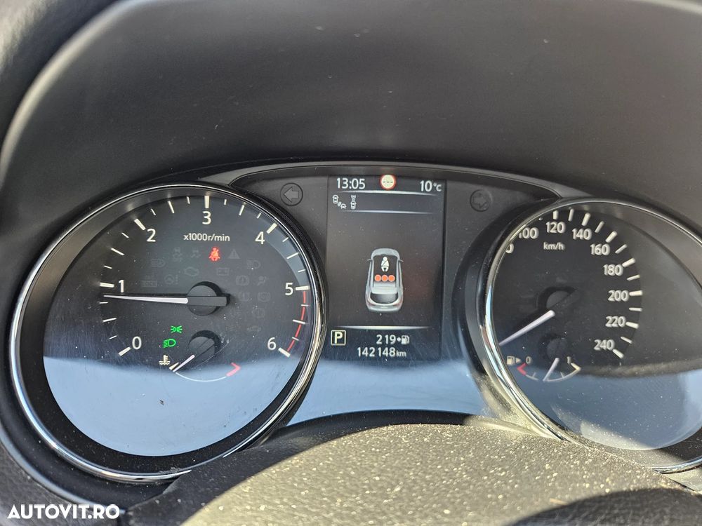 Nissan Qashqai 1.6 DCI Xtronic TEKNA+ - 29