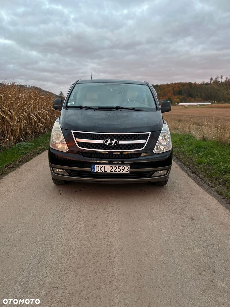 Hyundai H-1 Starex - 3