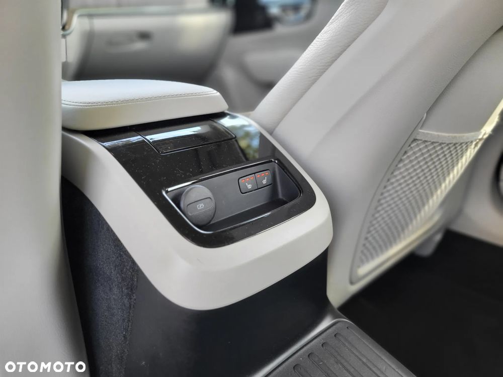 Volvo V90 - 28