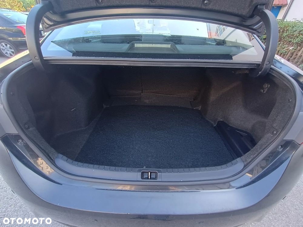 Toyota Corolla - 12