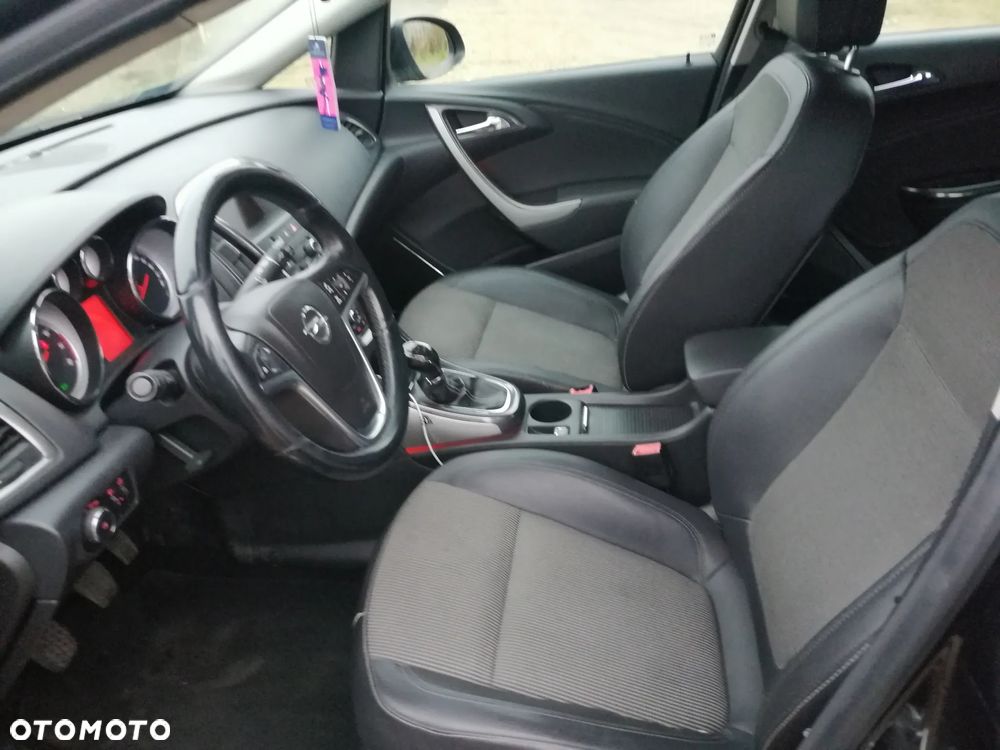 Opel Astra 1.4 T Cosmo - 12