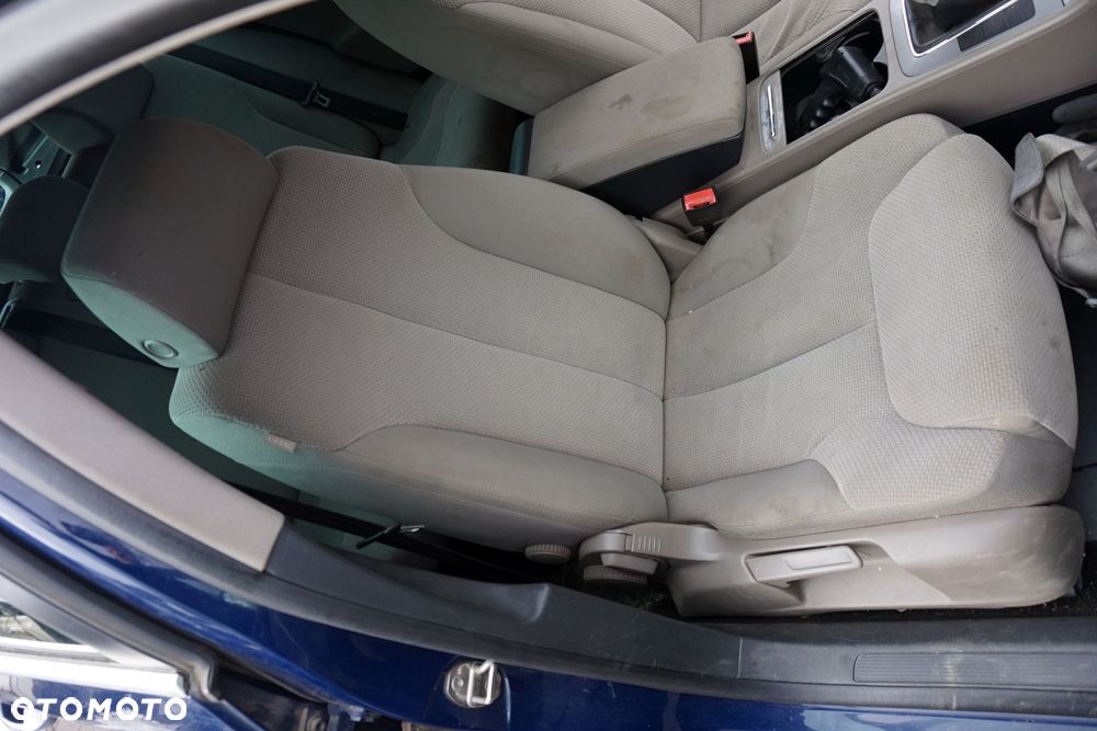 VOLKSWAGEN PASSAT B6 KOMBI 2006 LA5E 2.0 TDI BMP 140KM JLU GRANATOWY na części - 15