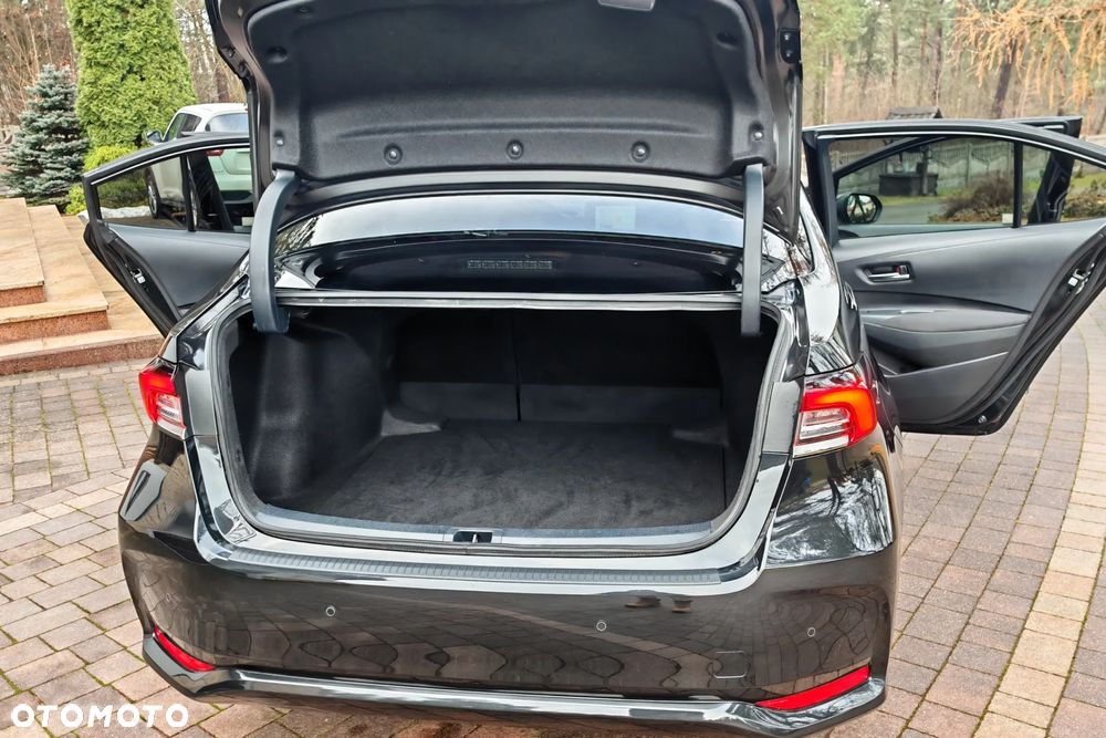 Toyota Corolla 1.8 Hybrid Comfort - 12