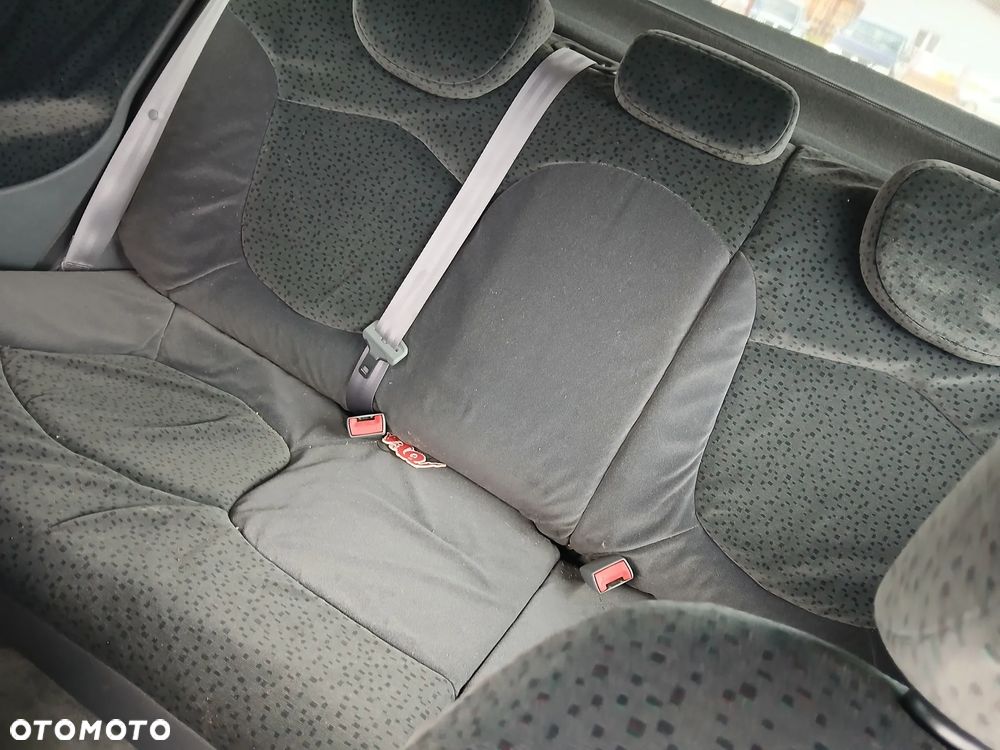 citroen C5 I 1 KSDC fotel fotele kanapa deska kokpit podsufitka boczek boczki klamka podłokietnik - 7