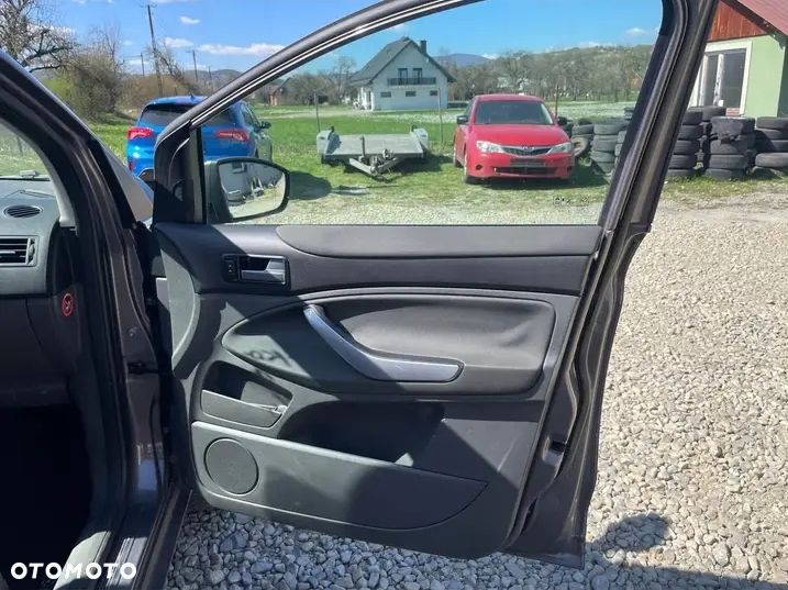 Ford Kuga 2.0 TDCi 4x4 Champions Edition - 8