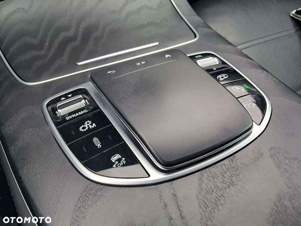 Mercedes-Benz Klasa E - 18