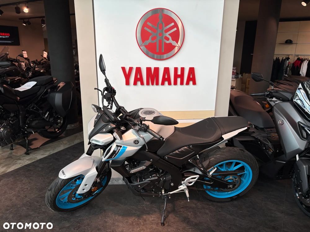 Yamaha MT - 4