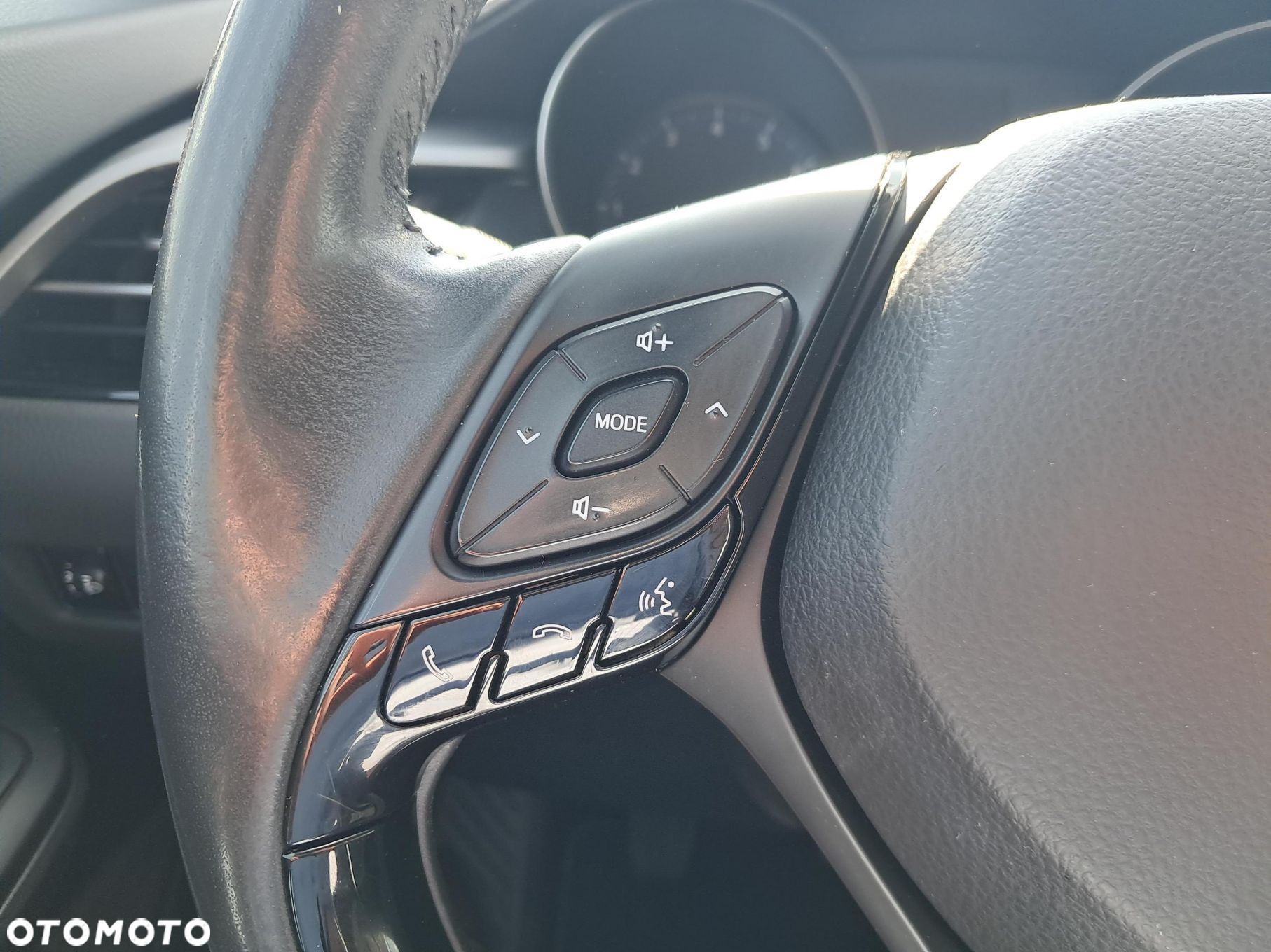 Toyota C-HR 1.2 T GPF Premium - 11