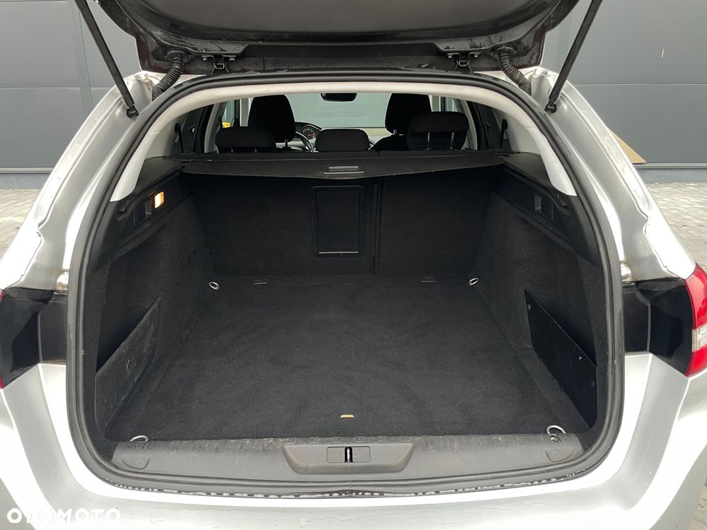 Peugeot 308 1.6 BlueHDi Allure S&S - 12