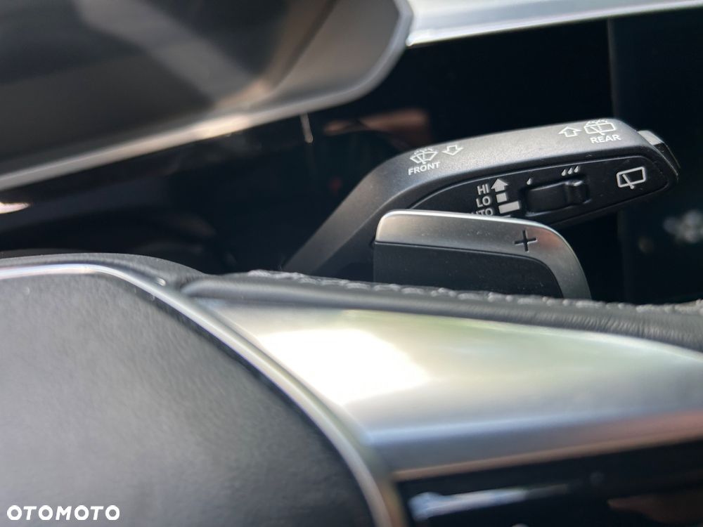 Audi Q8 - 15