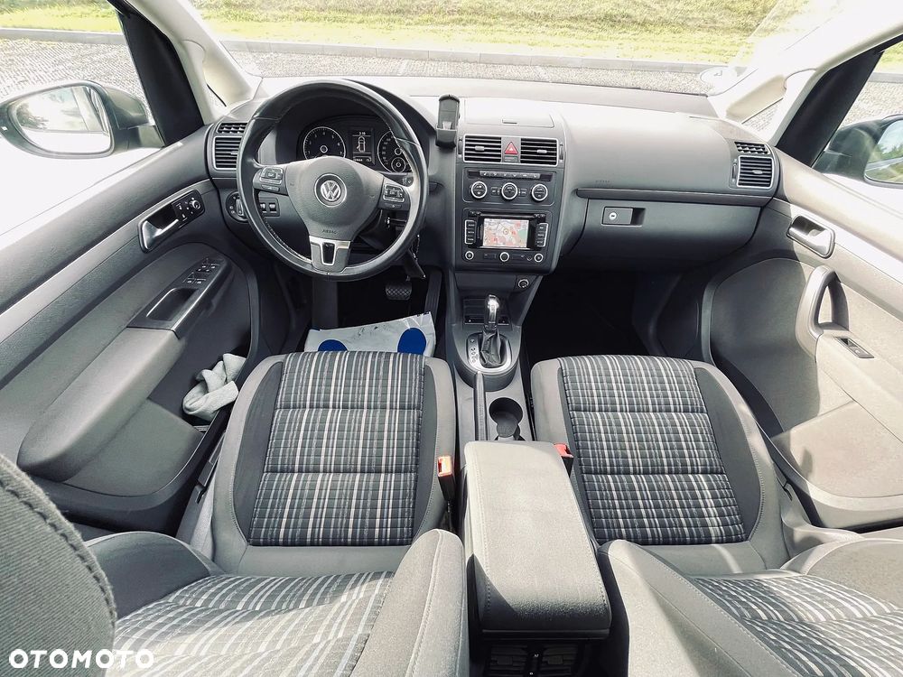 Volkswagen Touran 1.4 TSI DSG Cross - 20